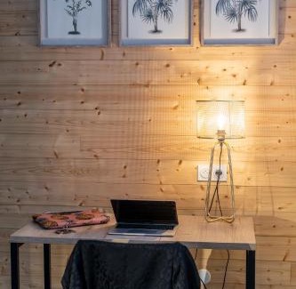 Saint-Paul-les-Romans Hotel | Hôtel Karène