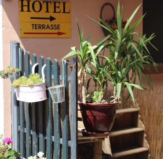 Montier-en-Der Hotel | Hôtel le Dervois