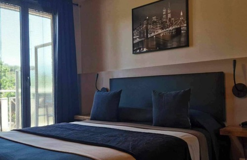 Roussillon-en-Isere Hotel | Hôtel Le Médicis