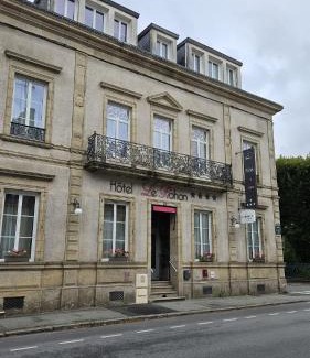Pontivy Hotel | Hôtel Le Rohan Charme et Caractère