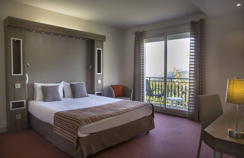 Saint-Martin-d'Uriage Hotel | Hôtel Les Mésanges