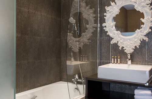 Porte-Dauphine Hotel | Hôtel Villa Glamour