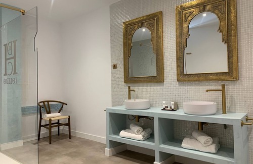 Toledo City Center Hotel | Hacienda Del Cardenal