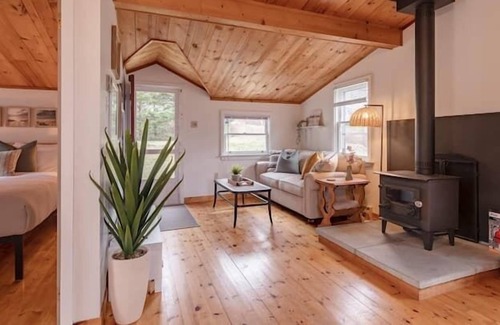 Glen Margaret House | Hackett's Cove Oceanfront Tiny Cottage for Two