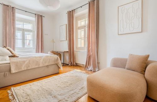 Graz City Centre Apartment | Hakuna - Penthouse Franziskanerplatz - Rooftop