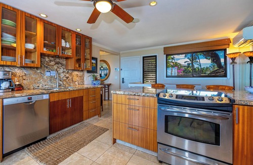 Kihei Condo | Hale Ili Ili #A, Panoramic Oceanfront Unit, Steps from Charley Young, A/C