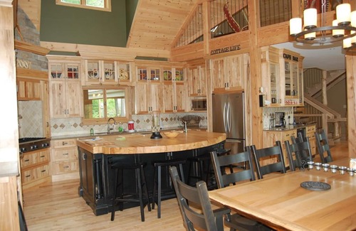 Dysart et al Cottage | Haliburton, Ontario - Large Executive Chalet, Kennisis Lake