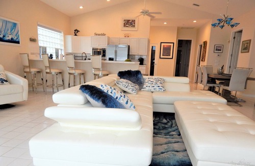Indian Rocks Beach House | Halls Gulf Haven - DIRECT Beachfront Home w/Private Pool & Spa - 2 Living Areas