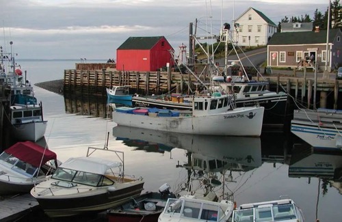 Hall's Harbour House | Halls Harbour BOAT HOUSE Cottage w/Hot Tub