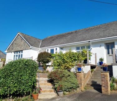 Trelowth House | Halwyn Retreat