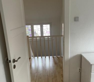 Rahlstedt House | Hamburger Villenviertel, ganzes Haus mit 5 Einbettzimmern,1 Esszimmer