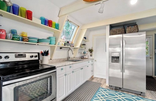 Stafford Cottage | Hamilton Cottage: Cozy Lakefront A-Frame