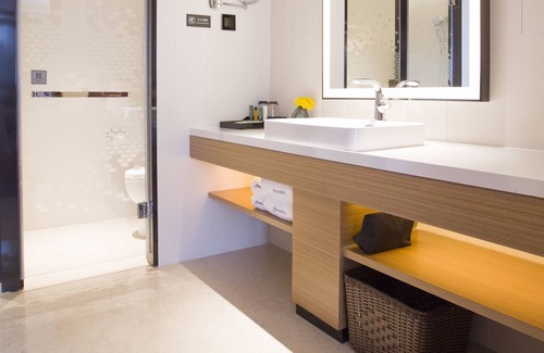 Guilin City Centre Hotel | Hampton by Hilton Guilin Lingui