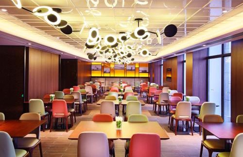 Xiangzhou District Hotel | Hampton by Hilton Zhuhai Cheng Feng Plaza