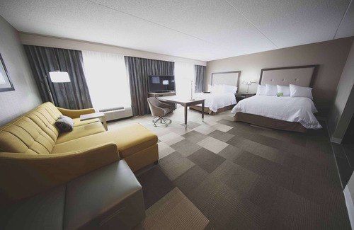 Bolton Hotel | Hampton Inn & Suites by Hilton Bolton