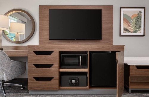 Kahului Hotel | Hampton Inn & Suites Maui North Shore