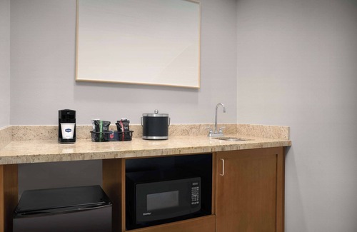 Williston Hotel | Hampton Inn & Suites Williston