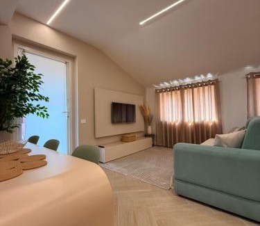 Cinisello Balsamo Apartment | Hana Luxury Rooftop Milano Nord
