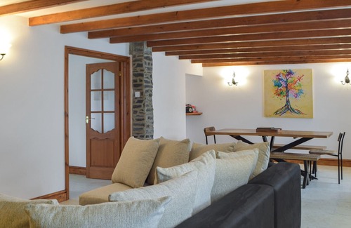Tan-y-groes Cottage | Hand picked for its space, high standard finish and only a short drive to Tresaith’s beach.