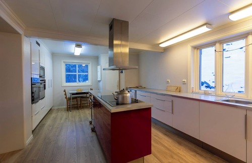 Sauda Cabin | Handeland Lodge I Surranded by raw nature along Norway's Scenic Tourist Road