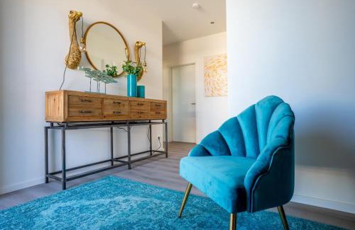 Schwerin Apartment | Hangar 19 Superior Apartment mit Balkon und Seeblick H7W3