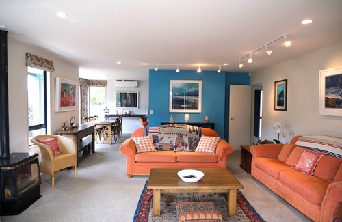 Hanmer Springs House | Hanmer Springs 3 Bedroom for Family and Pets + Garage Space.