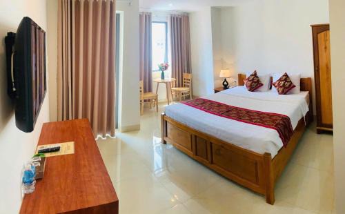 Tran Phu Beach Hotel | Happy Beach Hotel