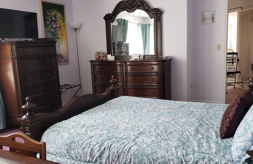 Harbor Springs Bed & Breakfast | Happy Days and Nights - Petite Pearl