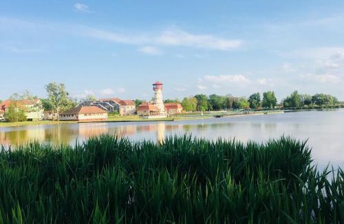 Gyoparosfuerdo Apartment | Happy Mammy Bababarát Apartmanház 1 - Hűvös utca