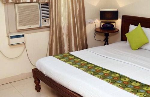 Mylapore Tiruvallikk Hotel | Happy Planet