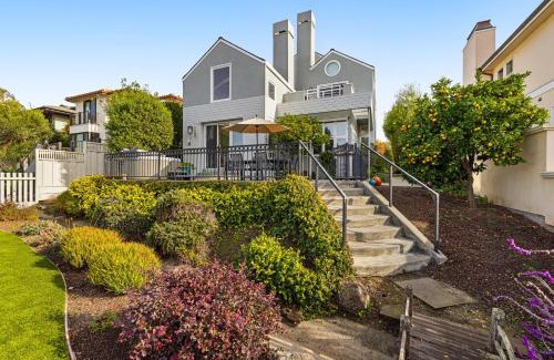Eastside Santa Cruz House | Harbor Haven