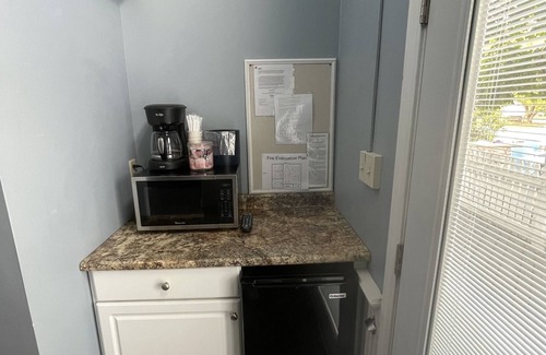 Put-in-Bay House | Harbour Square Suites