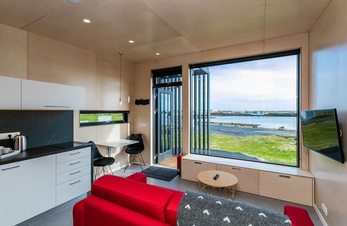 Grindavik Cabin | Harbour View