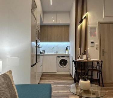 Amarousion Apartment | Harmony Boutique Apartments, 100m from metro