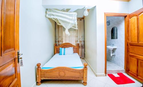 Kampala Bed & Breakfast | Harts Motel