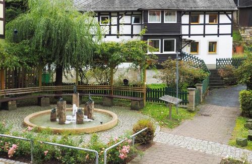 Niederrathen Apartment | Haus Felsental