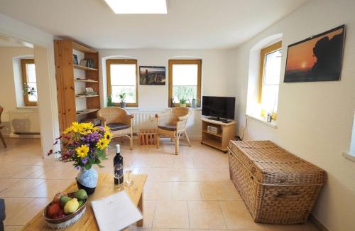 Niederrathen Apartment | Haus Felsental