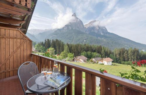Castelrotto Apartment | Haus Lohengrin Ferienwohnung 2