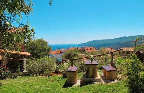 Rabac House | Haus Salakova a lovely vintage stone house