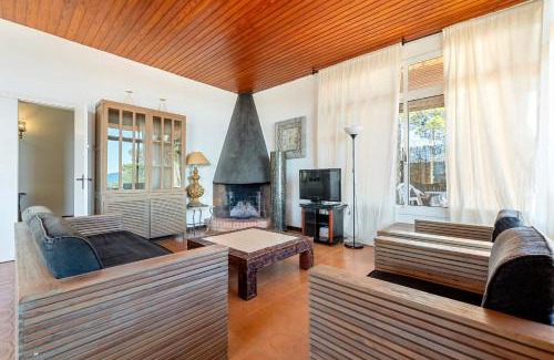 Costa Dorada House | Hauzify I Casa Ginesta