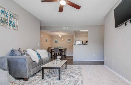 Houston Apartment | Have a Quality Tyme in a Stylish 1 Bedroom