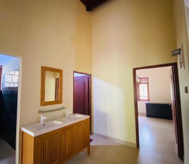 Nagoda House | Havindu Nethmika