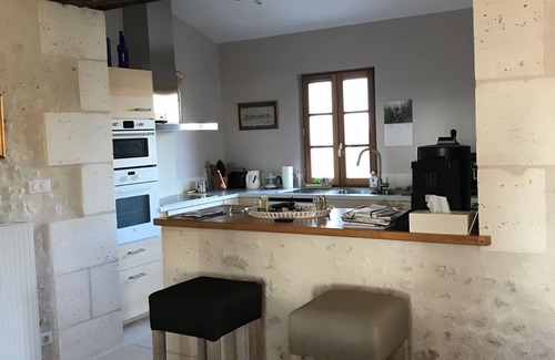 Nanteuil-de-Bourzac House | Havre de Paix Dans une Ancienne Grange Totalement Rénovée