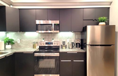 Winnipeg House | ❤️ Hawaii-Peg ❤️ Designer House