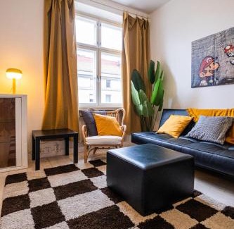 Kallio Apartment | Heartbeat of Kallio - Stylish 2BR City Stay