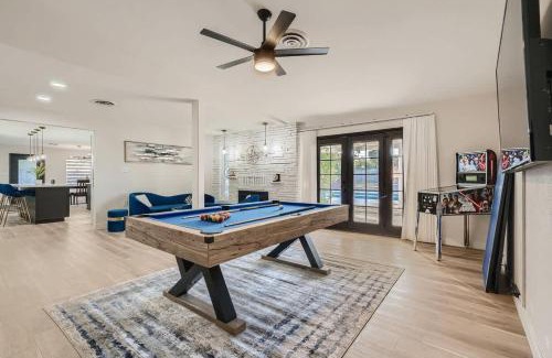 Las Vegas House | Heated Pool Modern Ranch Villa 10 Min to Strip
