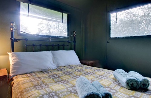 Talybont-on-Usk House | Hebog Glamping Lodge