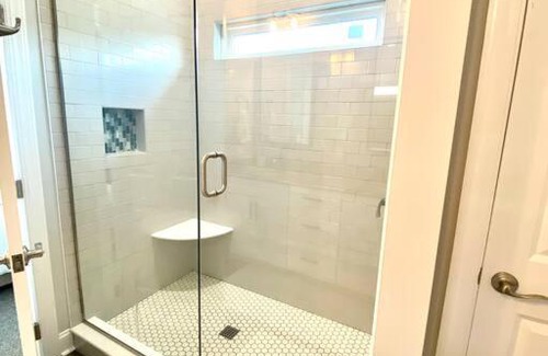 Wrightsville Beach Villa | Henderson Haven 4 BR/3 BA Villa, Steps to Beach
