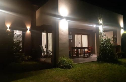 Concepcion del Uruguay House | Hermosa casa, calidad y tranquilidad garantizada