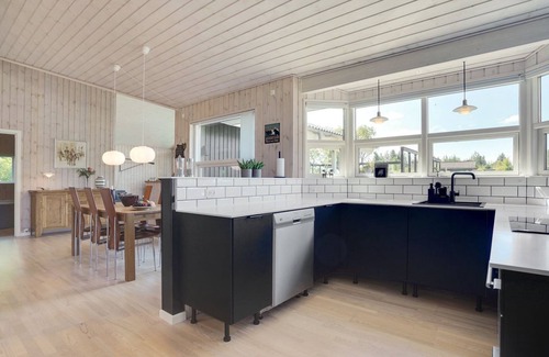 Hou House | "Herta" - 700m from the sea by Interhome